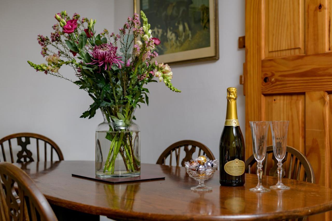 Luccombe Farm Holiday Cottages Milton Abbas Exterior foto